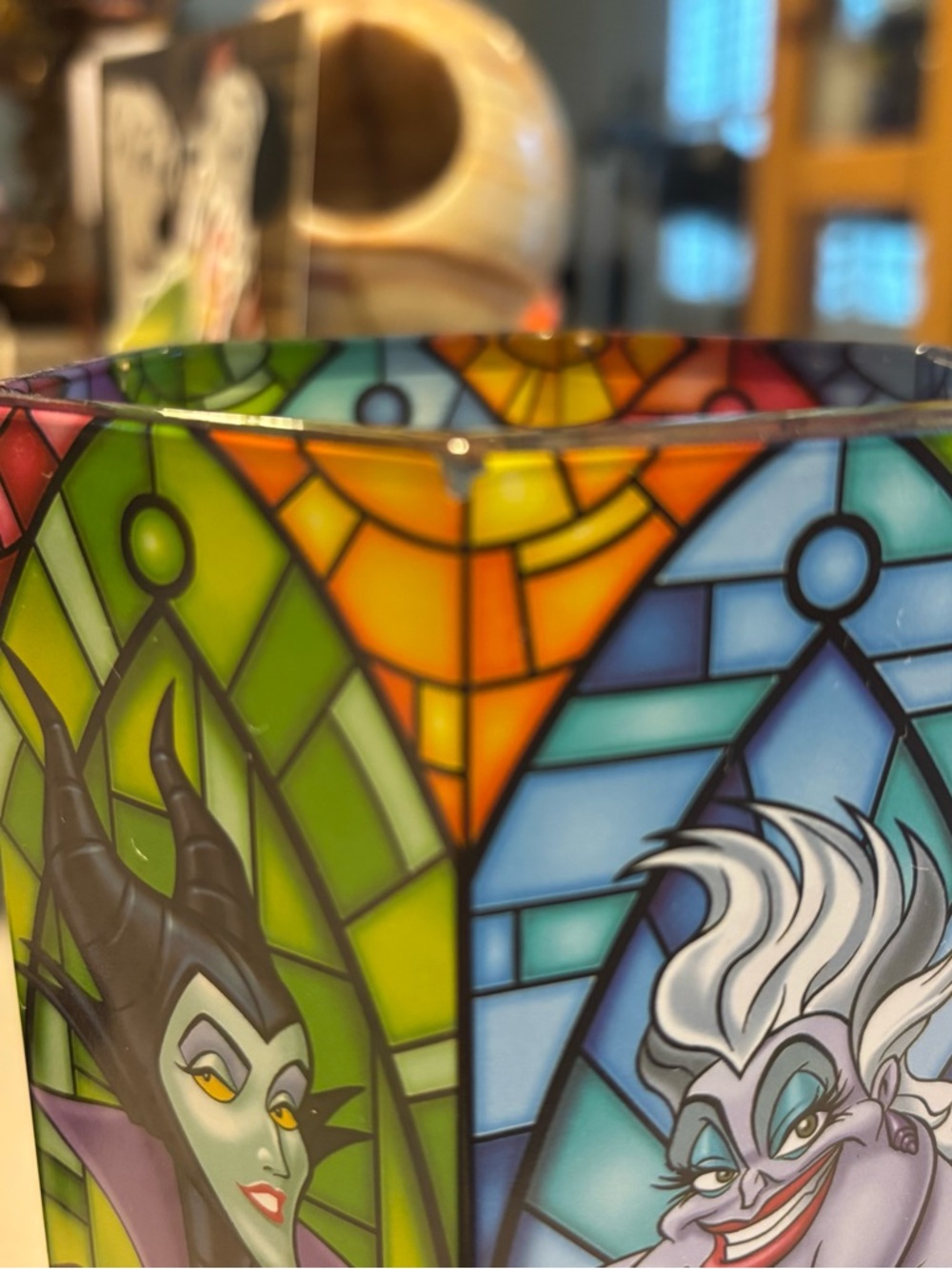 Disney scentsy  Villains Stained Glass Style Lamp - Ursula Accent Light - Picture 11 of 14
